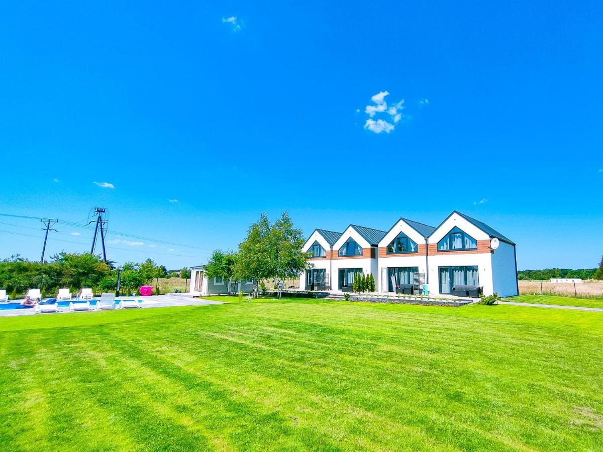 Slonce I Woda Domki Caloroczne, Klimatyzacja, Podgrzewany Basen, Bezplatny Parking Łeba Exterior foto